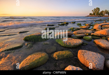 Lake Ontario bei Sonnenaufgang Stockfoto