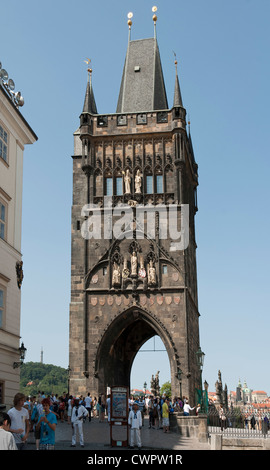 Prag - der Pulverturm, Prasna Brana - am Ende der Celetna Straße Stockfoto