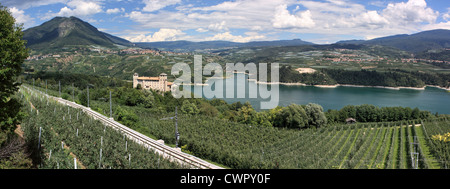 Lago di Santa Giustina in der Nähe von Cles, Italien Stockfoto