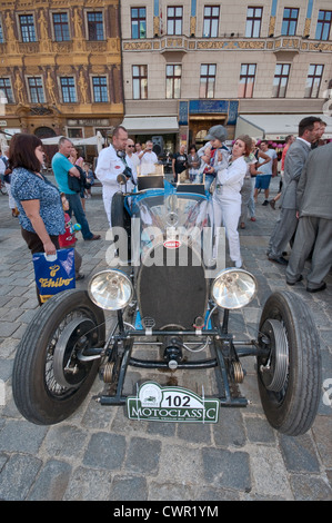 1928 Bugatti Typ 40 Roadster auf Motoclassic Auto show am Rynek (Marktplatz) in Breslau, Niederschlesien, Polen Stockfoto