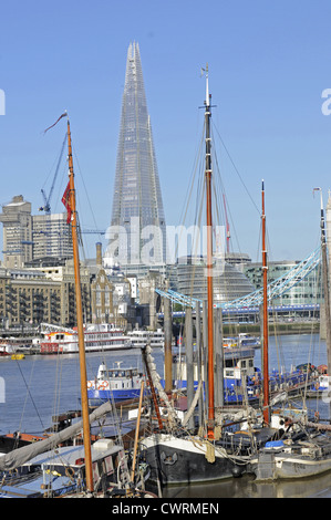 Die Scherbe und Fluss Themse London England Stockfoto