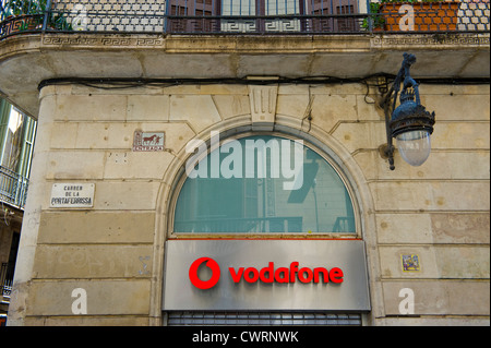 Außenseite des VODAFONE Shop in Barcelona, Katalonien, Spanien, ES Stockfoto