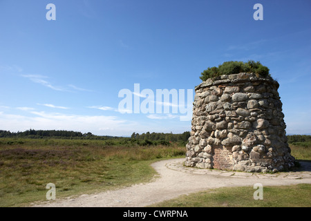 der Memorial Cairn auf Culloden Moor Schlachtfeld Website Highlands Schottland Stockfoto