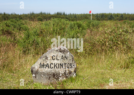 Clan Mackintosh Gedenkstein auf Schlachtfeld Culloden Moor Website Highlands Schottland Stockfoto