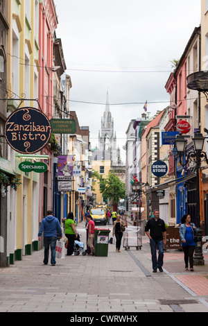 Bars und Geschäfte auf Cook Street in Cork City Centre, Republik von Irland. Stockfoto