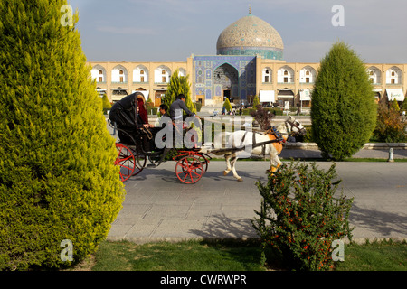 Sightseeing auf der Royal Square und die blaue Moschee von Isfahan Stockfoto