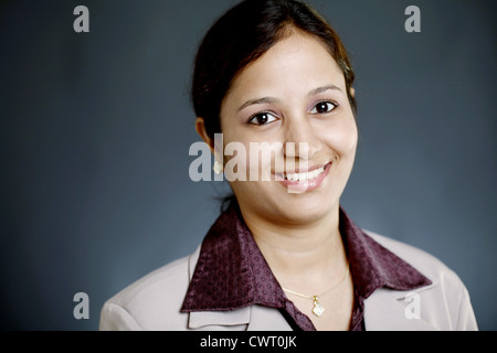Porträt von glücklich indische Business-Frau Stockfoto