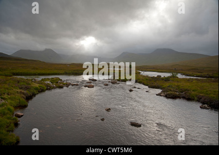 Die felsige Pools und Tümpeln des Blackmount auf Rannoch Moor Schottland.  SCO 8349 Stockfoto