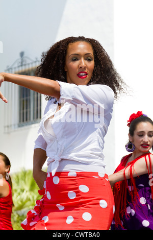 Flamenco-Tänzerin beim Fiesta in "Santa Barbara", California Stockfoto