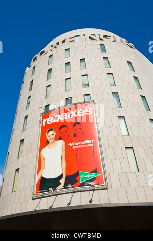 Verkauf Billboard auf Vorderseite des Kaufhaus El Corte Ingles Plaça de Catalunya, Barcelona, Katalonien, Spanien, ES Stockfoto