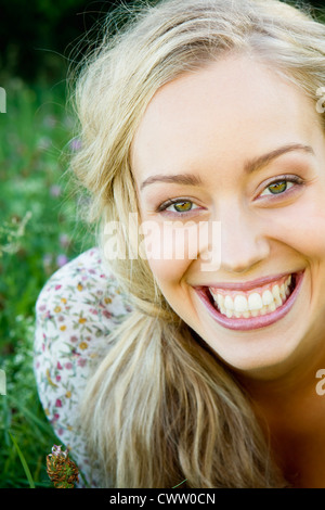 Nahaufnahme eines lächelnden Womans Gesicht Stockfoto