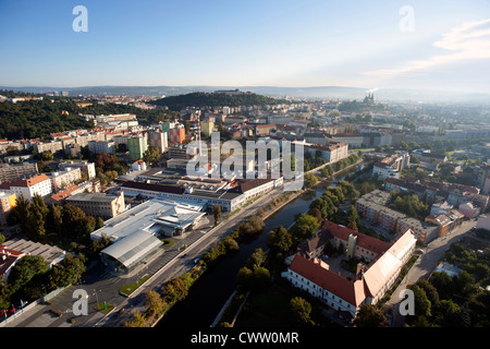 Sehr detaillierte Luftaufnahmen Stadtansicht, Spilberk Schloss, Dom St. Peter und Paul, Brno, Tschechische Republik Stockfoto