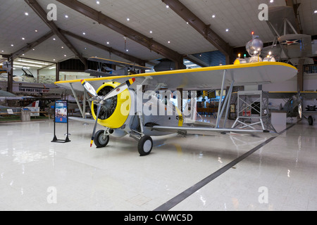 Grumman F3F-2 Kämpfer Doppeldecker auf dem Display am National Museum of Naval Aviation in Pensacola, FL Stockfoto