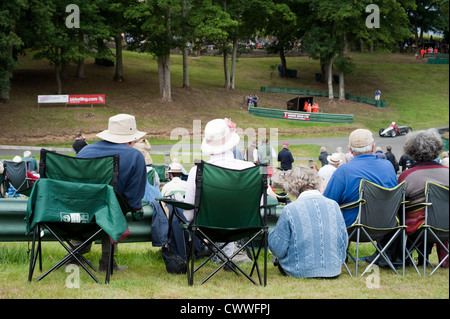 Zuschauer bei einem vscc Veranstaltung in Prescott, Gloucestershire, Vereinigtes Königreich Stockfoto