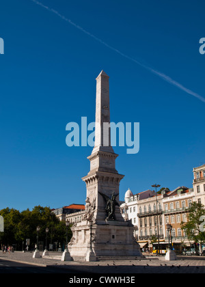 Obelisk in Restauradores Platz, Lissabon Stockfoto