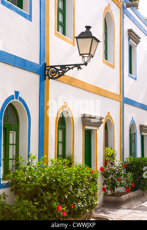 Gran Canaria Puerto de Mogan weiße Häuser Colonial in Kanarische Inseln Stockfoto