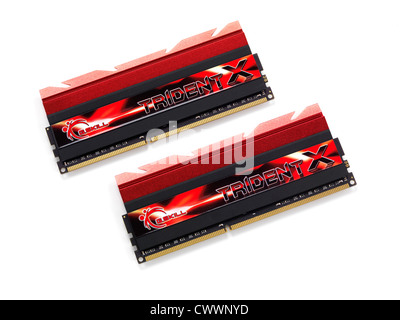 Arbeitsspeicher des Computers isoliert G.Skill DDR3 auf weißem Hintergrund Stockfoto