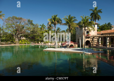 STÄDTISCHES SCHWIMMBAD VENETIAN (©PHINIAS PAIST 1925) CORAL GABLES MIAMI FLORIDA USA Stockfoto