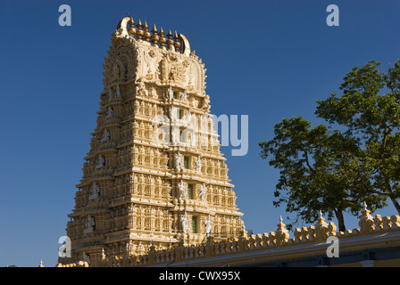 Elk201-2175 Indien, Karnataka, Chamundi Hill, Mysore, Sri Chamundeswari Tempel Stockfoto