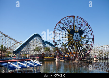 Mickys lustige Rad, Riesenrad, Paradise Pier, Disneys California Adventure, Anaheim, Kalifornien Stockfoto