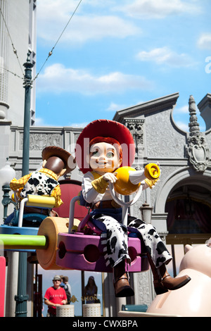 Disneys California Adventure Pixar spielen Parade, Jesse aus dem Film Toy Story Stockfoto