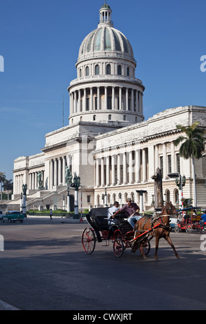 Die atemberaubende El Capitolio in Havanna Gebäude ist eine beeindruckende Sehenswürdigkeit. Stockfoto