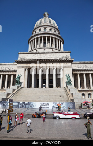 Die atemberaubende El Capitolio in Havanna Gebäude ist eine beeindruckende Sehenswürdigkeit. Stockfoto