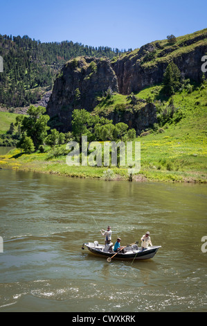 Forellen angeln auf dem Missouri River im Bereich Hardy Creek in der Nähe von Great Falls, Montana Stockfoto