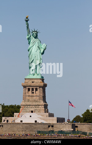 Die Statue of Liberty von der Staten Island Ferry aus gesehen Stockfoto