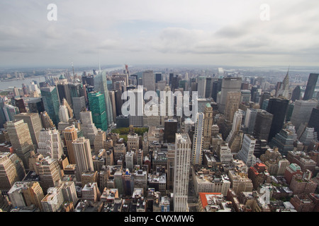 Einen allgemeinen Überblick über Manhattan vom Empire State Building Observatory aus gesehen Stockfoto