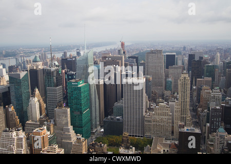 Einen allgemeinen Überblick über Manhattan vom Empire State Building Observatory aus gesehen Stockfoto