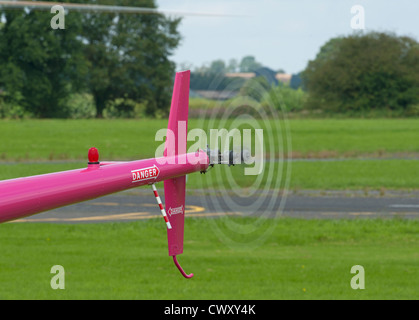 Robinson R22 BetaTail Rotor 2 Platz für private kleine Zivilhubschrauber, Halfpenny grüner Flughafen, Wolverhampton.   SCO 83 Stockfoto