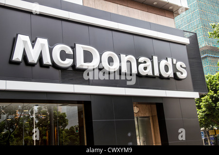 McDonald's-Restaurant-Zeichen Stockfoto