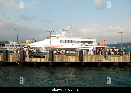 Ägypten, Istanbul, Prinzeninseln (Türk. Adalar) Im Marmarameer, Kinaliada Schnellfähre Nach Istanbul Stockfoto