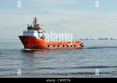 Der PSV Viking Nereus, zuvor die Malaviya 19, Eingabe von Aberdeen Harbour 2012 Stockfoto