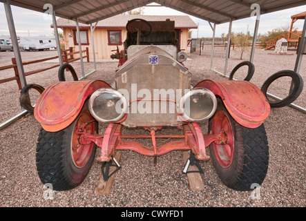 1914 American Lafrance Löschfahrzeug am Columbus Historical Society Museum in Columbus, New Mexico, USA Stockfoto