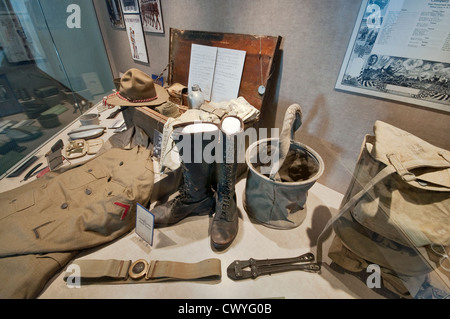 Artefakte bei Ausstellungshalle zum Gedenken an General Pershing "strafenden Ausstellung" im Pancho Villa State Park in Columbus, New Mexico Stockfoto