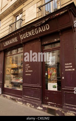 Librairie Guénégaud, eine Buchhandlung Rive Gauche in Paris. Revolutionäre Aktivist Thomas Paine lebte hier von 1798 bis 1802. Frankreich. Stockfoto