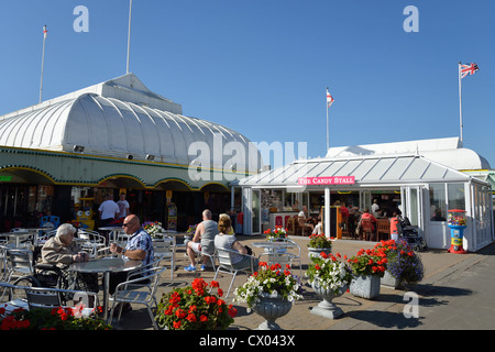 Burnham-On-Sea Pier an der Esplanade, Burnham-on-Sea, Somerset, England, Vereinigtes Königreich Stockfoto