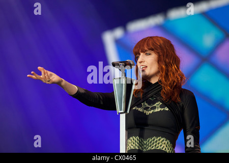 Florence Welsh von Florenz und die Maschine auf der Hauptbühne, T im Park 2012 bei Balado, in der Nähe von Kinross, Schottland. Stockfoto