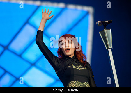 Florence Welsh von Florenz und die Maschine auf der Hauptbühne, T im Park 2012 bei Balado, in der Nähe von Kinross, Schottland. Stockfoto