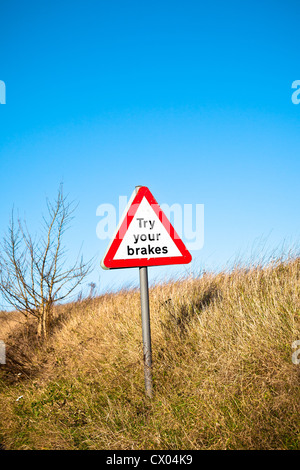 Ein Warnschild am Straßenrand ein UK Stockfoto