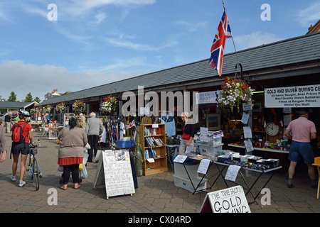 Tiverton Pannier Markt, Vorderstraße, Tiverton, Devon, England, Vereinigtes Königreich Stockfoto