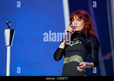 Florence Welsh von Florenz und die Maschine auf der Hauptbühne, T im Park 2012 bei Balado, in der Nähe von Kinross, Schottland. Stockfoto