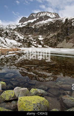 Ibón Grande de Batisielles. Naturpark Posets-alles. Estós Tal. Aragón. Spanien Stockfoto