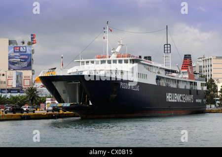 Hellenic Seaways Passagier Fähre im Hafen von Piräus in Athen Griechenland Stockfoto