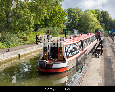 Hausboot an Schleusen Abingdon, Oxfordshire, England Stockfoto