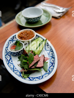 Die betteln Schüssel legen die neue authentische Thai in Peckham 168 Bellenden Road Peckham SE15 4BW. Stockfoto