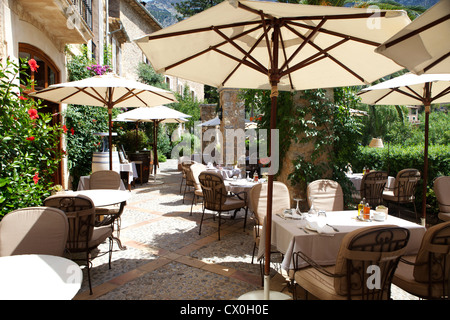 Die Belmond La Residencia Hotel auf der Balearen Insel Mallorca. Eines der führenden Hotels der Welt, die oft von den Berühmtheiten frequentiert. Stockfoto