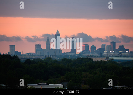 Sonnenuntergang in Cleveland - Innenstadt Fernsicht bei Sonnenuntergang Stockfoto